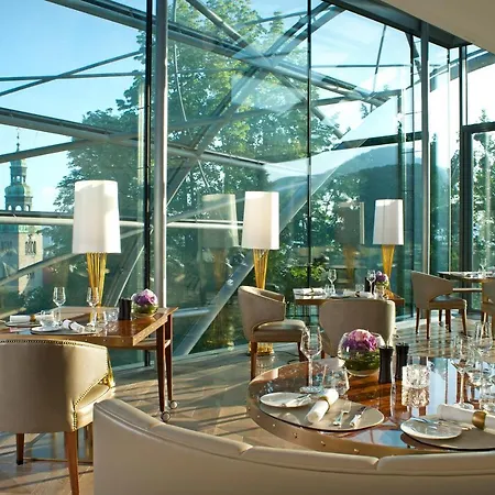 Hotell Schloss Moenchstein