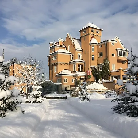Schloss Moenchstein Solnohrad